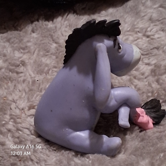 Vintage Disney Eeyore PVC Figure - Picture 3 of 3